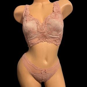 Victorias Secret Dream Angels Set Lined Demi lace Bra & Thong panty 36D / Small